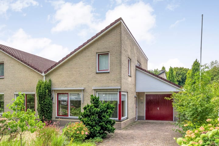 Foto van woning Burg.Backxlaan 103, Nieuwleusen