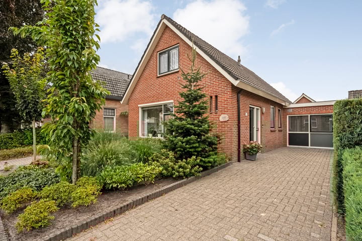 Foto van woning Burg.Backxlaan 293, Nieuwleusen