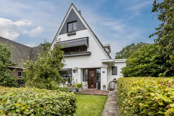 Burg.Backxlaan 323 in Nieuwleusen