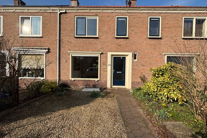 Burg. Burgerstraat 23 in Warmenhuizen foto