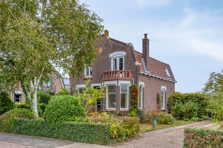 Burg de Zeeuwstraat 58 in Numansdorp