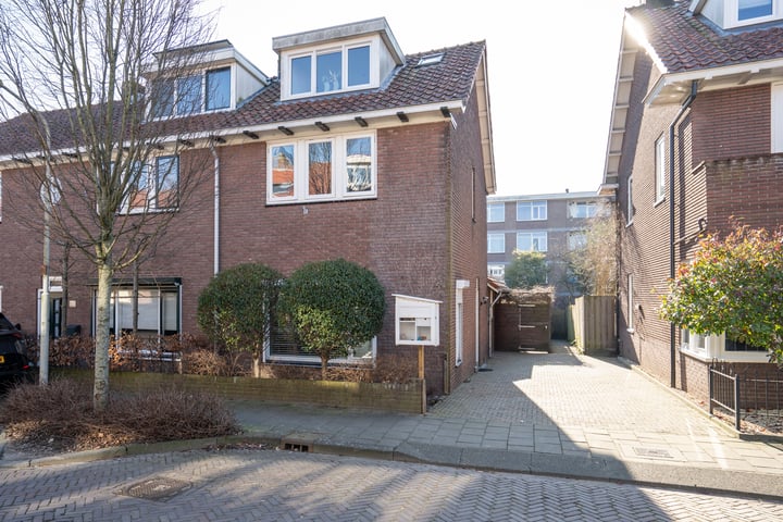 Burg. Gaarlandtstraat 54 in Gorinchem foto
