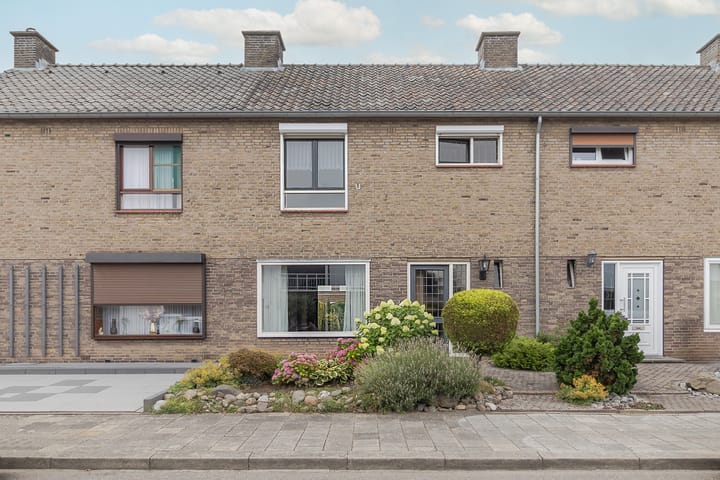 Foto van woning Burg. Kampsstraat 17, Sittard