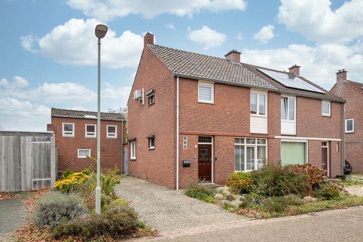 Burg Schoolmeestersstraat 23 in Roosteren foto