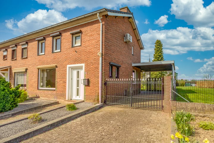 Burg Strijkersstraat 18 in Urmond