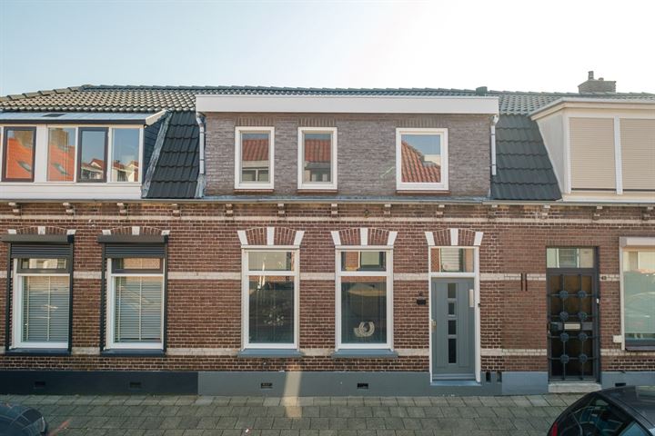Burg ten Veldestr 47 in Genemuiden foto