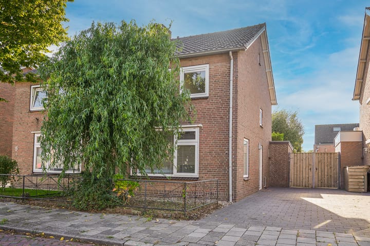 Burg. van Goelst Meijerweg 7 in Rossum