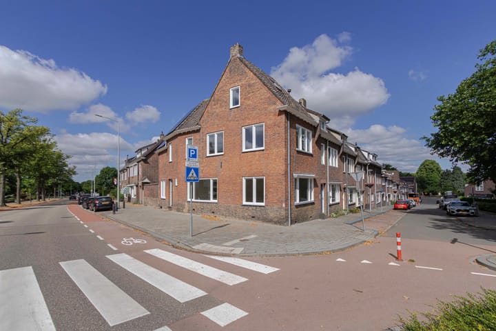 Burg. Waszinkstraat 113 in Heerlen