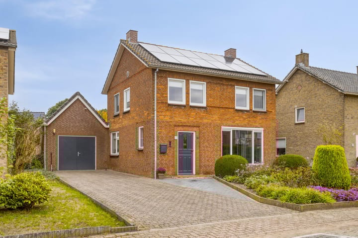Burgem van Hultenstraat 30 in Haps