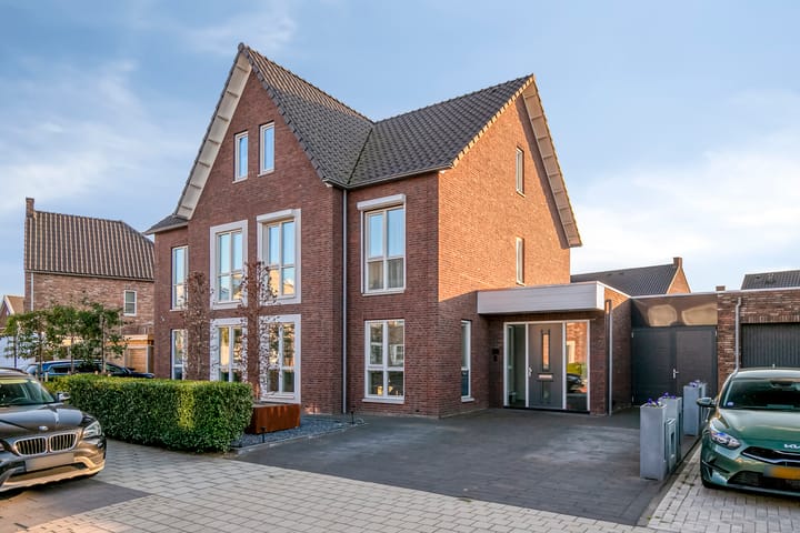 Burgemeester Baerendshof 56 in Tholen