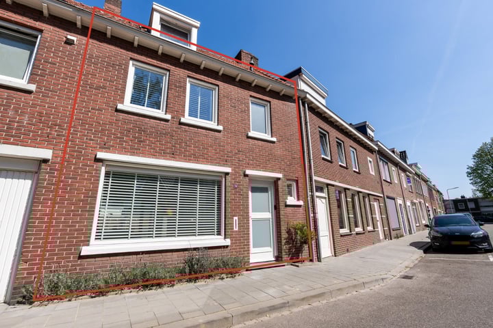 Burgemeester Bloemartsstraat 24 in Venlo foto