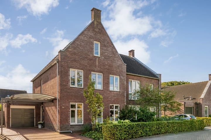 Burgemeester Boldinghlaan 14 in Tuk foto