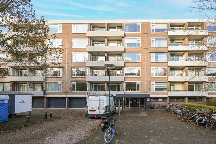 Burgemeester Caan van Necklaan 540 in Leidschendam foto