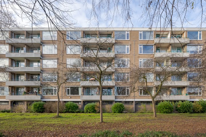 Burgemeester Caan van Necklaan 628 in Leidschendam