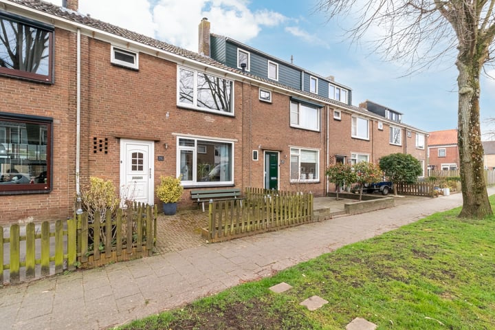 Burgemeester de Boerstraat 74 in Assendelft foto