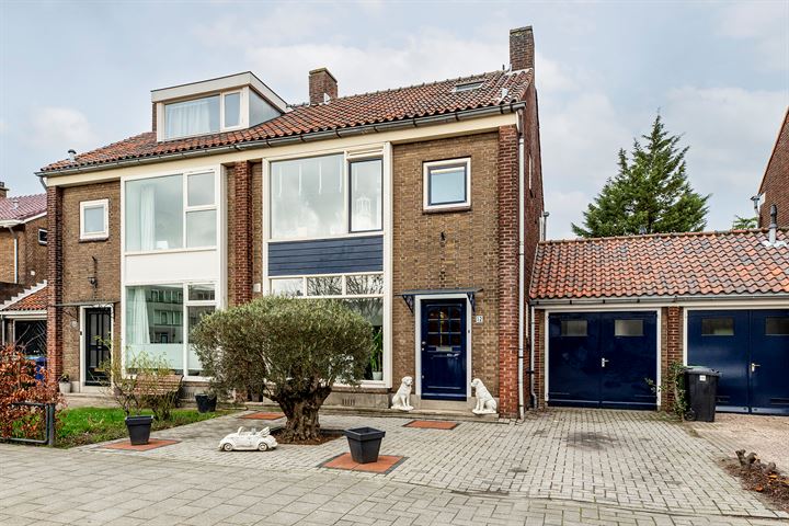 Burgemeester de Josselin de Jonglaan 12 in Rotterdam foto