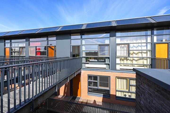 Burgemeester de Voogtlaan 126 in Wilnis foto