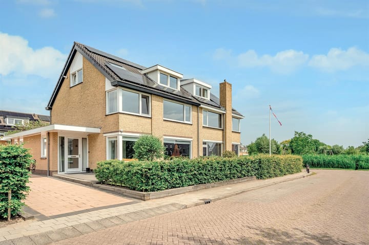 Burgemeester Dedelstraat 44 in Abcoude foto