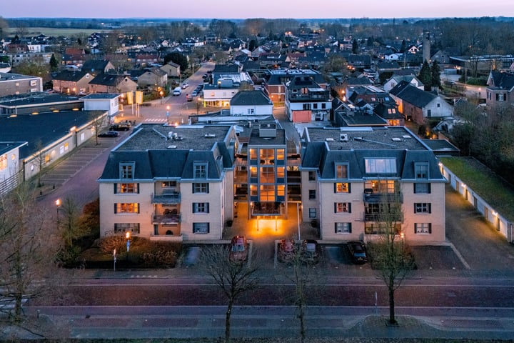 Burgemeester Dekkerstraat 16 in Brummen foto