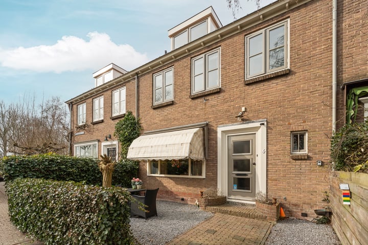 Burgemeester des Tombeweg 4 in Abcoude foto