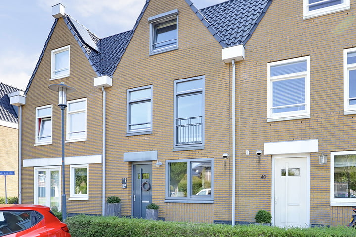Burgemeester Disselkoenlaan 42 in De Lier foto