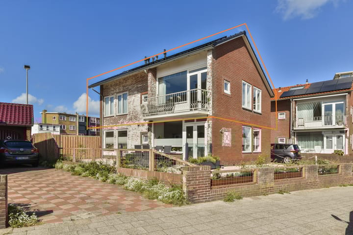 Burgemeester Engelbertsstraat 13-rd in Zandvoort foto
