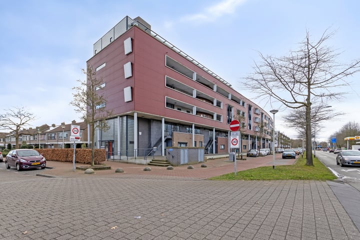 Burgemeester Freijterslaan 413 in Roosendaal