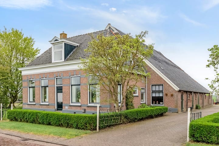 Burgemeester G W Stroinkweg 46 in Zuidveen foto