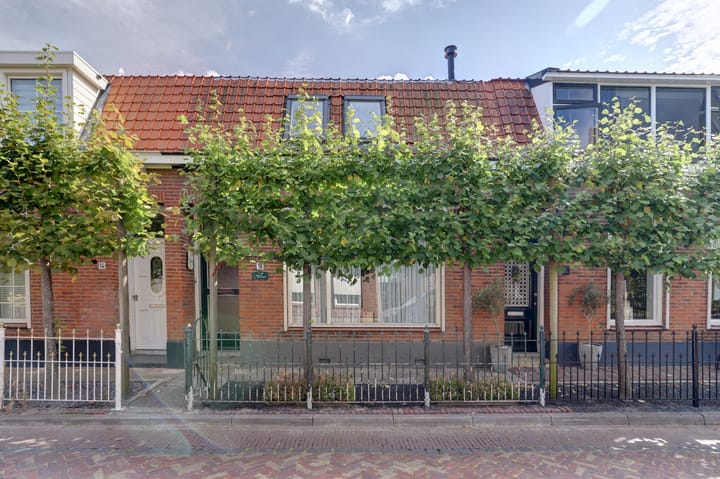 Burgemeester Hagelaan 16 in Bruinisse foto