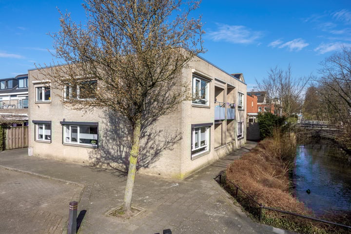 Burgemeester Hendrixstraat 97 in Berkel en Rodenrijs foto