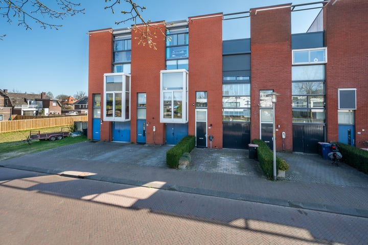 Burgemeester Jhr. Quarles van Uffordlaan 23 in Apeldoorn foto