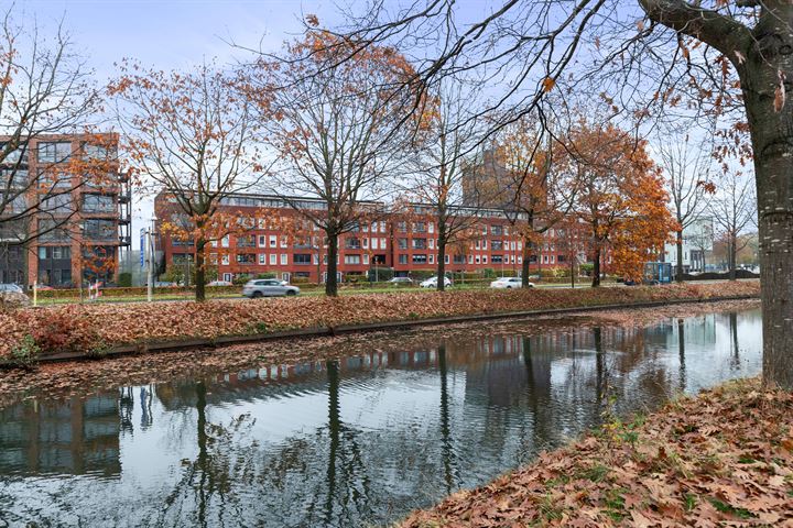 Burgemeester Jhr. Quarles van Uffordlaan 467 in Apeldoorn foto