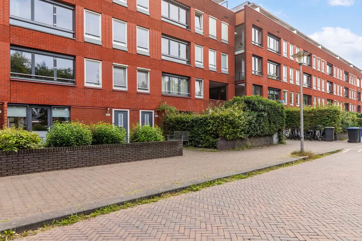 Burgemeester Jhr. Quarles van Uffordlaan 475 in Apeldoorn foto