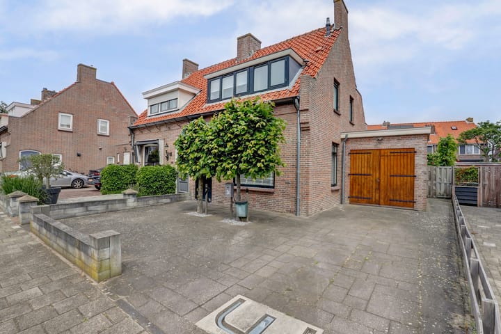Burgemeester Lotsystraat 24 in Valkenburg foto