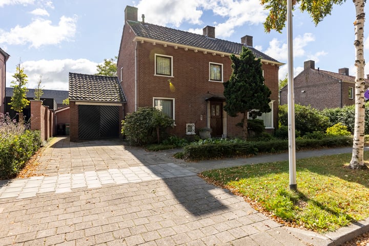 Burgemeester Manderslaan 50 in Zundert foto