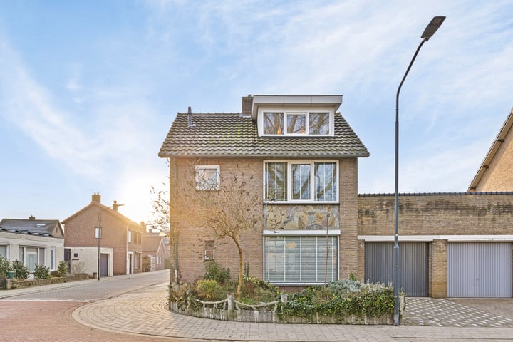 Burgemeester Mensenstraat 9 in Baarle-Nassau foto