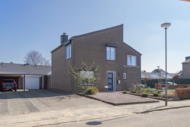 Burgemeester Muijtersstraat 16 in Berg en Terblijt foto