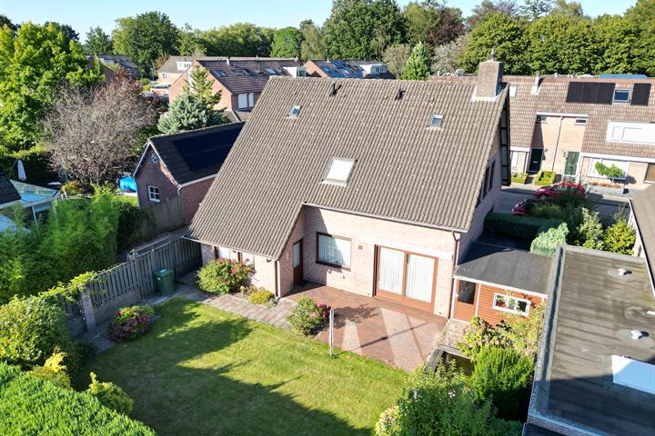 Burgemeester Notermansstraat 28 in Best foto