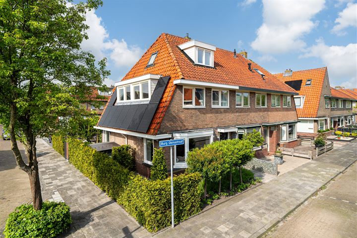 Burgemeester Okmastraat 1 in Franeker foto