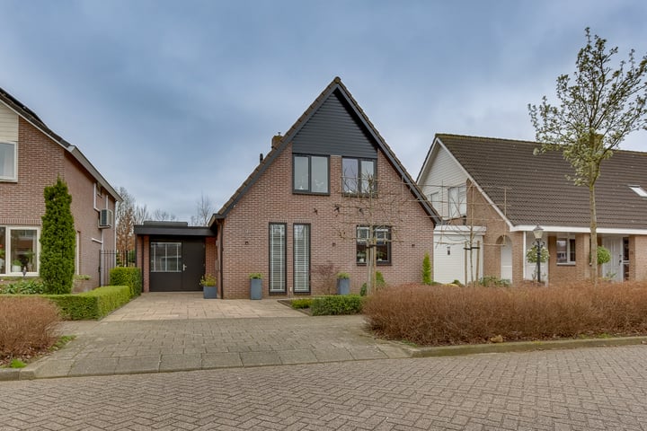 Burgemeester Oldenhoflaan 100 in Kampen foto