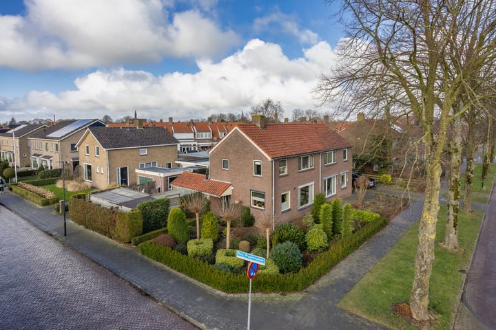 Burgemeester Praamsmalaan 30 in Bolsward