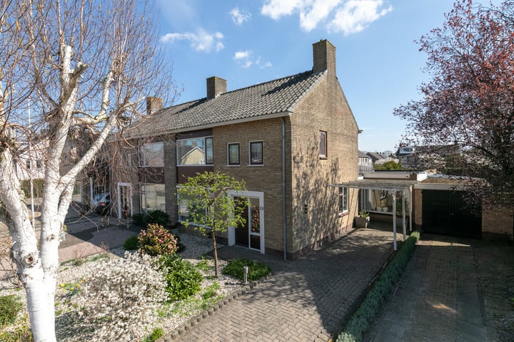 Foto van woning Burgemeester Prinssenlaan 13, Raamsdonksveer