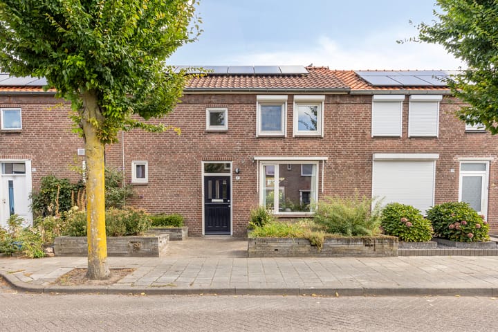 Burgemeester Rensstraat 41 in Goirle foto
