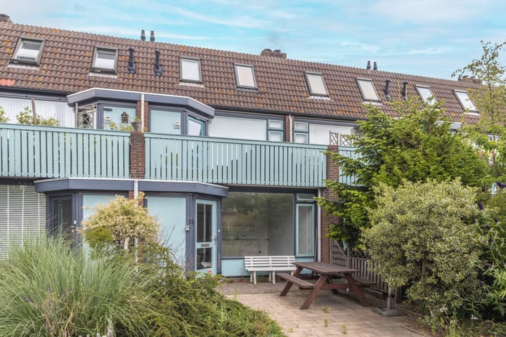 Burgemeester Rothestraat 95 in Wijk aan Zee foto
