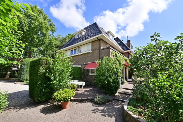 Burgemeester s'Jacoblaan 2A in Bussum