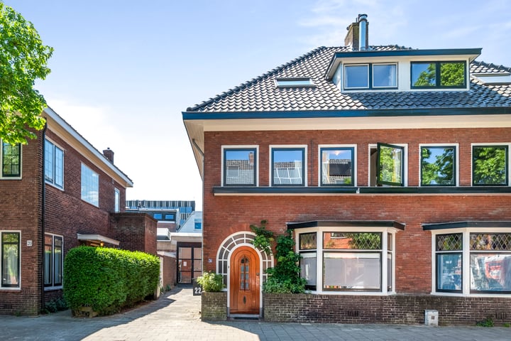 Burgemeester Sandbergstraat 24 in Haarlem foto