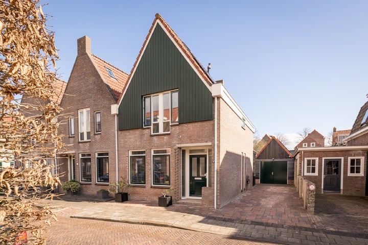 Burgemeester Schoutsenstraat 8A in Medemblik foto