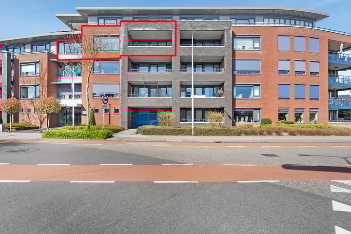 Burgemeester Schuitestraat 140 in Hardenberg