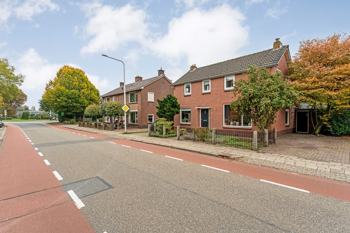 Burgemeester Schuitestraat 17 in Hardenberg