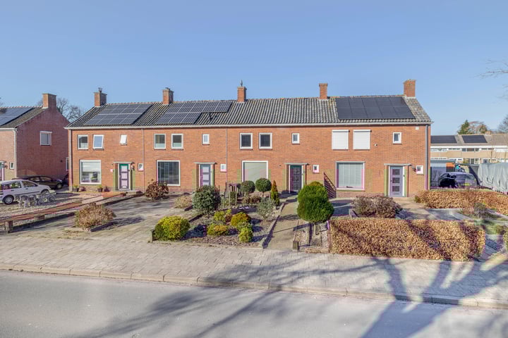 Burgemeester Snaterlaan 28 in Oude Pekela foto